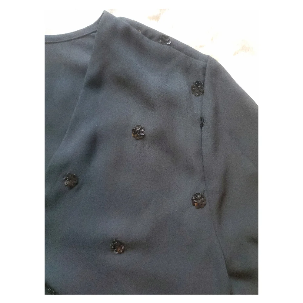 Forever 21 polka dot sequins top - Picture 6 of 10